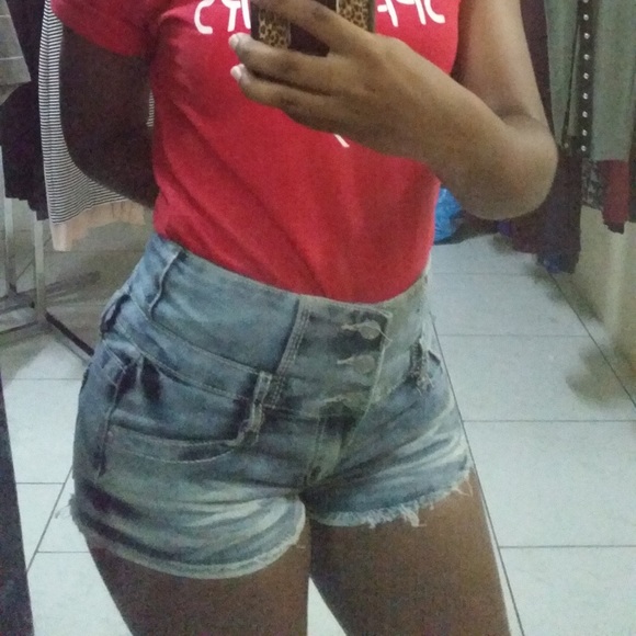 White-washed, Jean Shorts - Picture 2 of 3